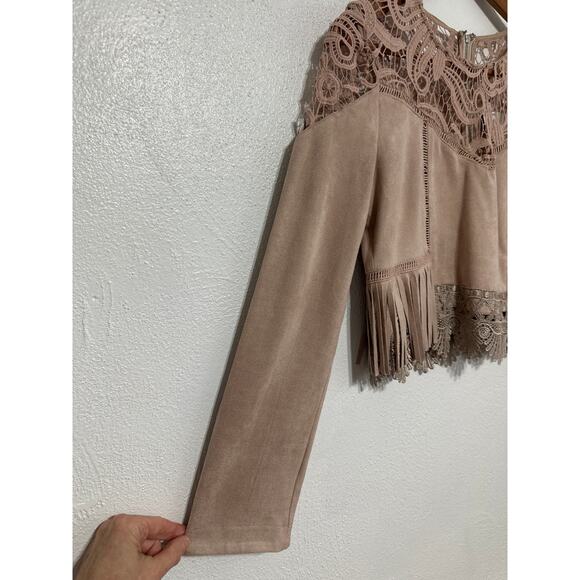 J.O.A Faux Suede Lace Fringe Crop Top M Petal Pink Soft Country Western Festival - Picture 2 of 13